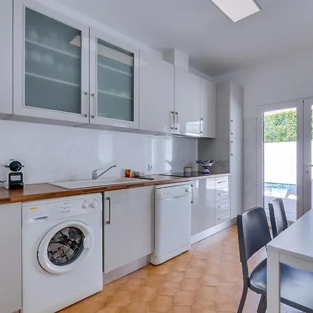 Andorra, Private Pool Next To Golf Βίλα *