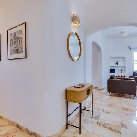 Andorra, Private Pool Next To Golf Вилла Виламура