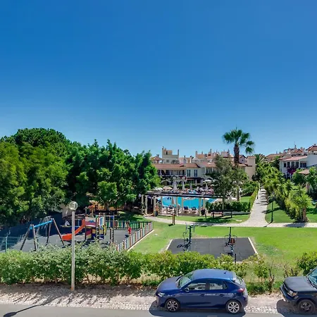 Willa Andorra, Private Pool Next To Golf